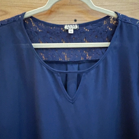 BOGO! 💙Eyeshadow Plus Top💙 - Picture 5 of 11